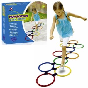 משחק קלאס עם חישוקים - בניית מסלול חישוקים