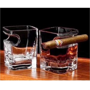 כוס וויסקי מחזיק סיגר