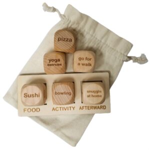 משחק "תנו לקוביות להחליט" - סט 6 קוביות מעץ לזוגות